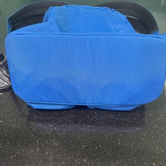 Baggallini Royal Blue Women’s’ Backpack - Picture 5 of 6